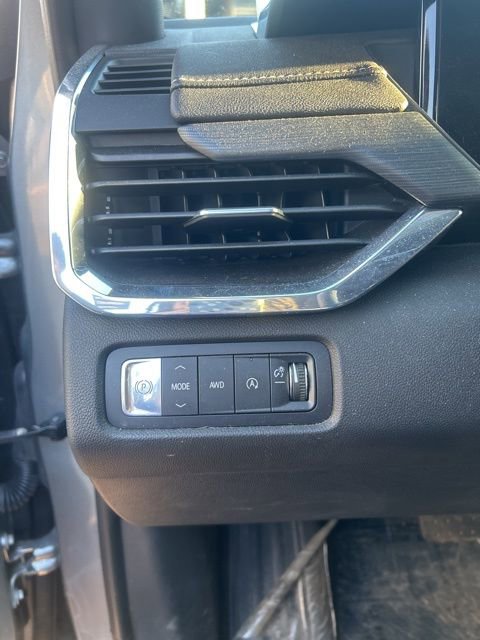 Used 2025 GMC Acadia Elevation image 26