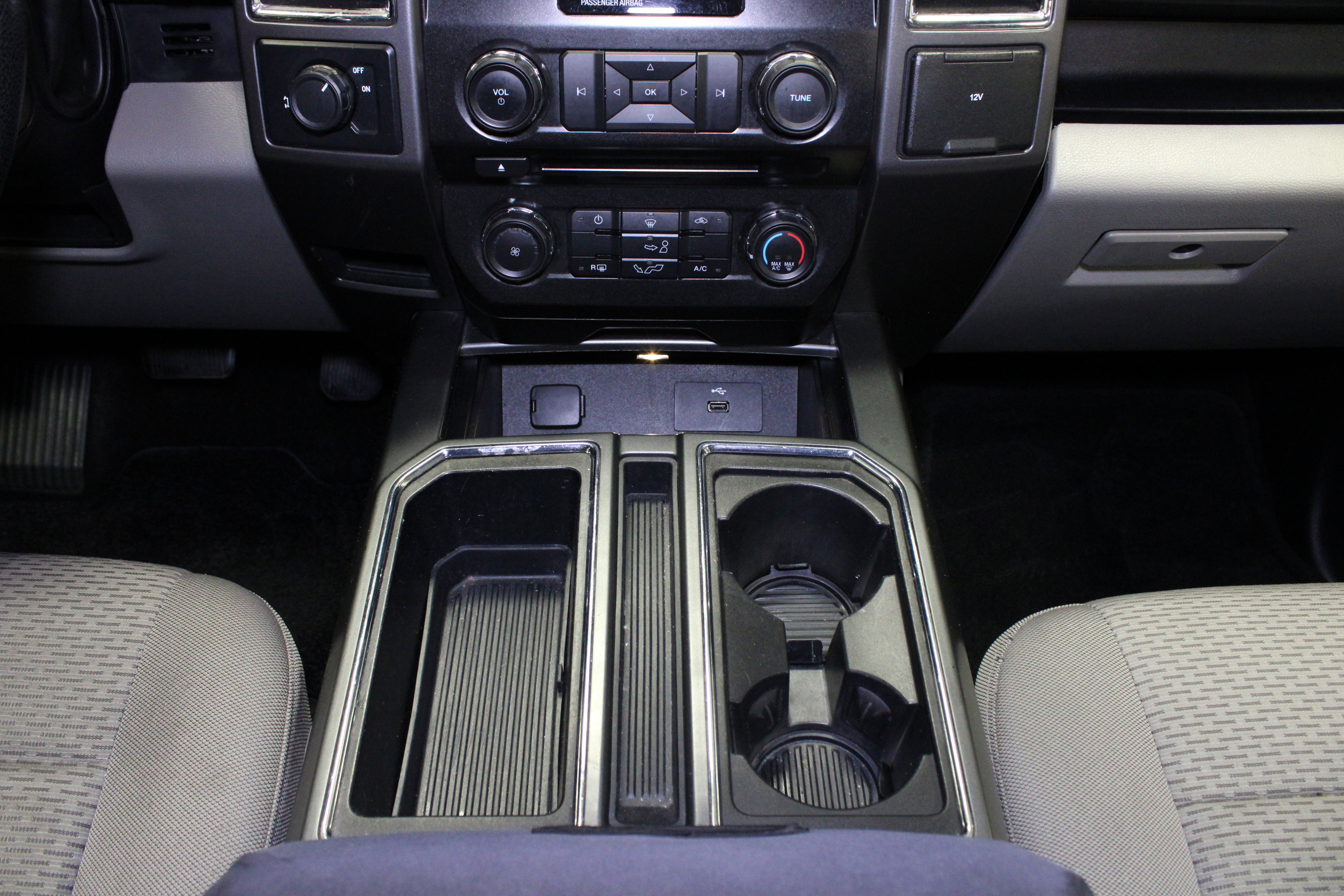 Used 2016 Ford F150 XLT w/ Equipment Group 301A Mid RWD image 21
