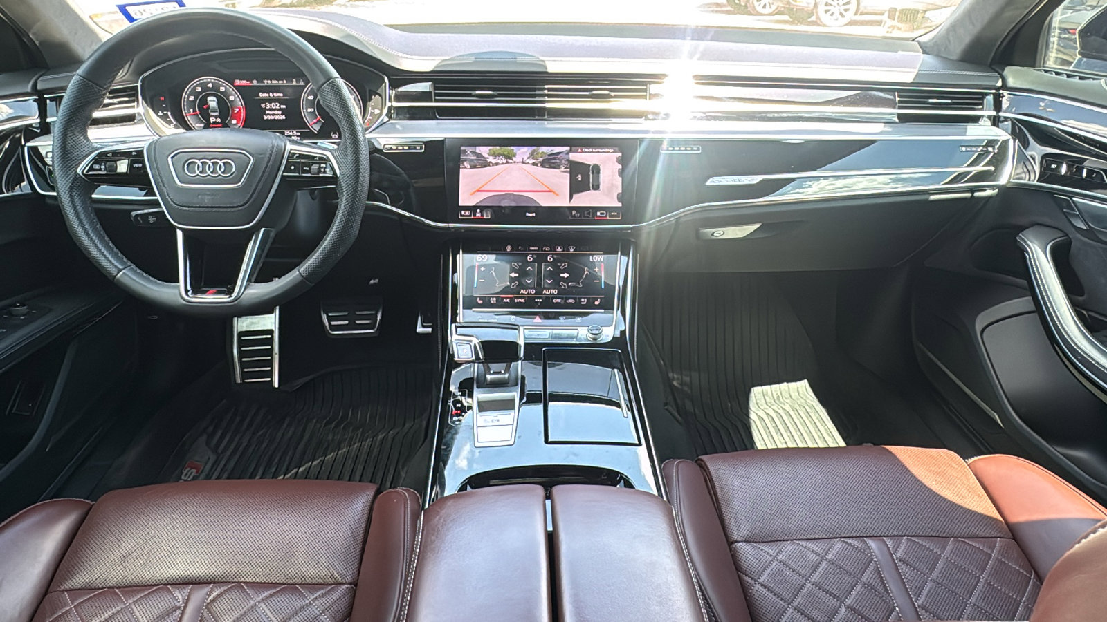 Used 2024 Audi S8 AWD/4WD image 17