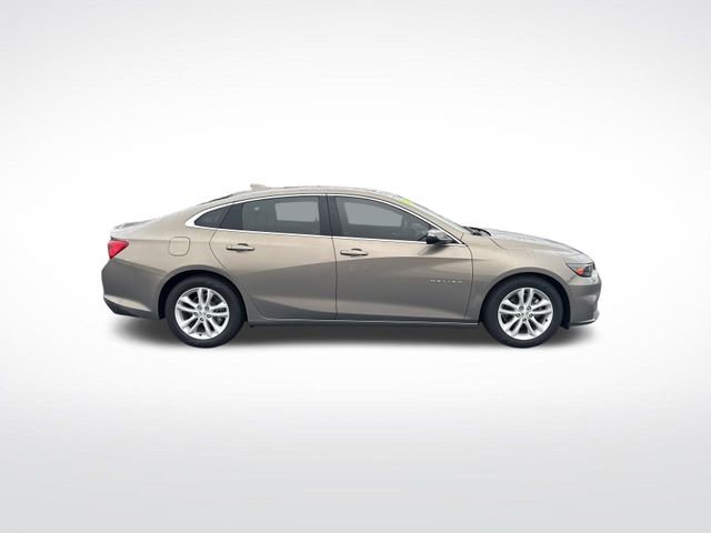 Used 2017 Chevrolet Malibu Hybrid w/ Leather Package image 6