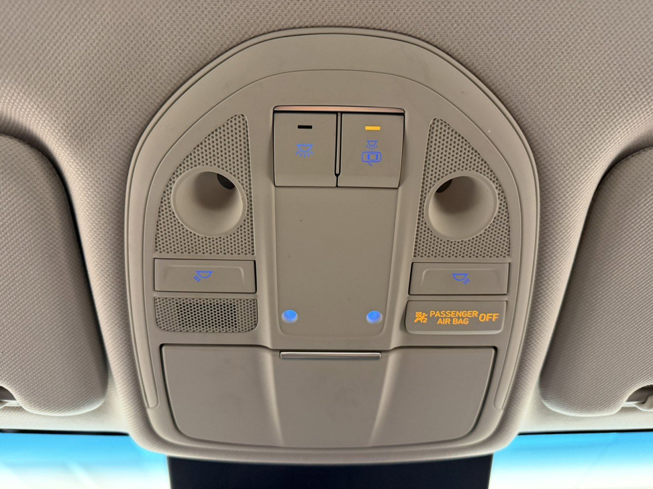 Used 2022 Genesis G70 2.0T image 28