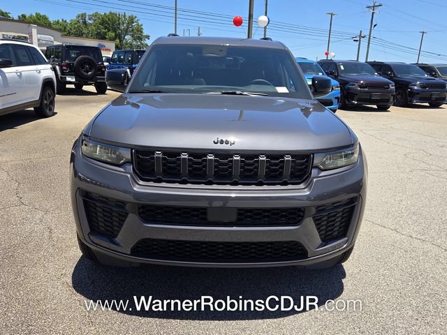 New 2026 Jeep Grand Cherokee L 2WD image 2