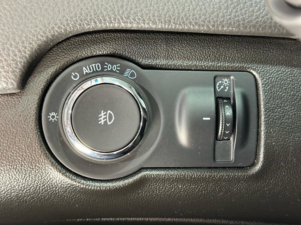 Used 2012 Buick Regal Premium FWD image 34