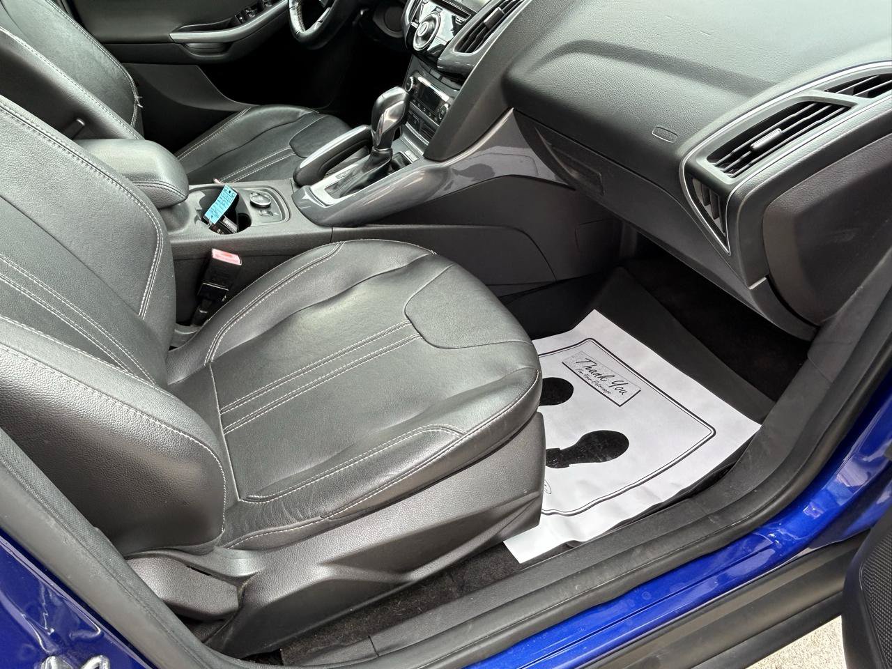 Used 2013 Ford Focus Titanium w/ Titanium Handling Pkg FWD image 12