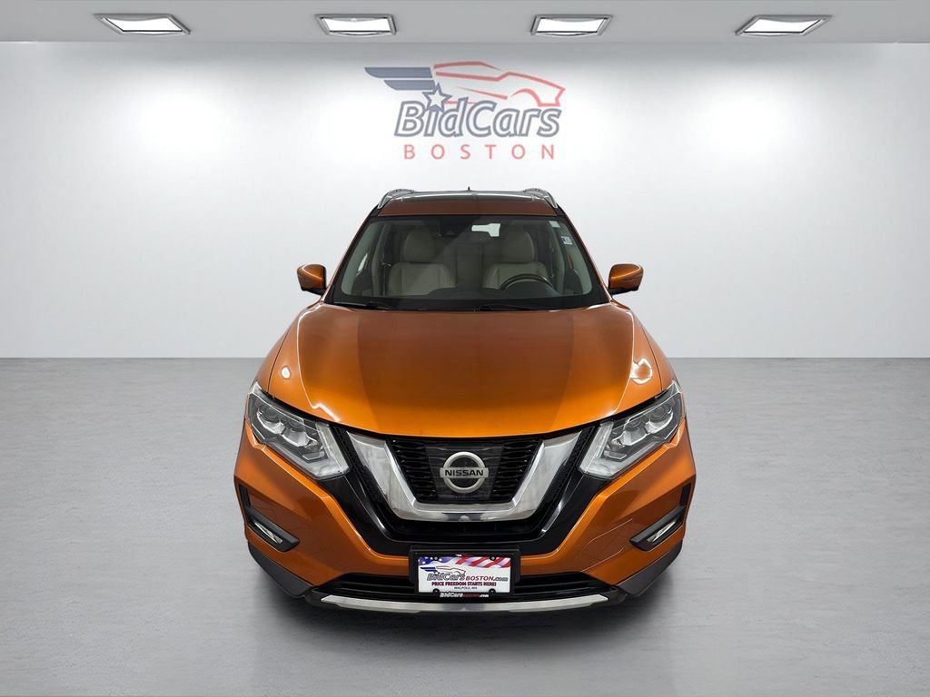 Used 2017 Nissan Rogue SL w/ SL Premium Package AWD/4WD image 2