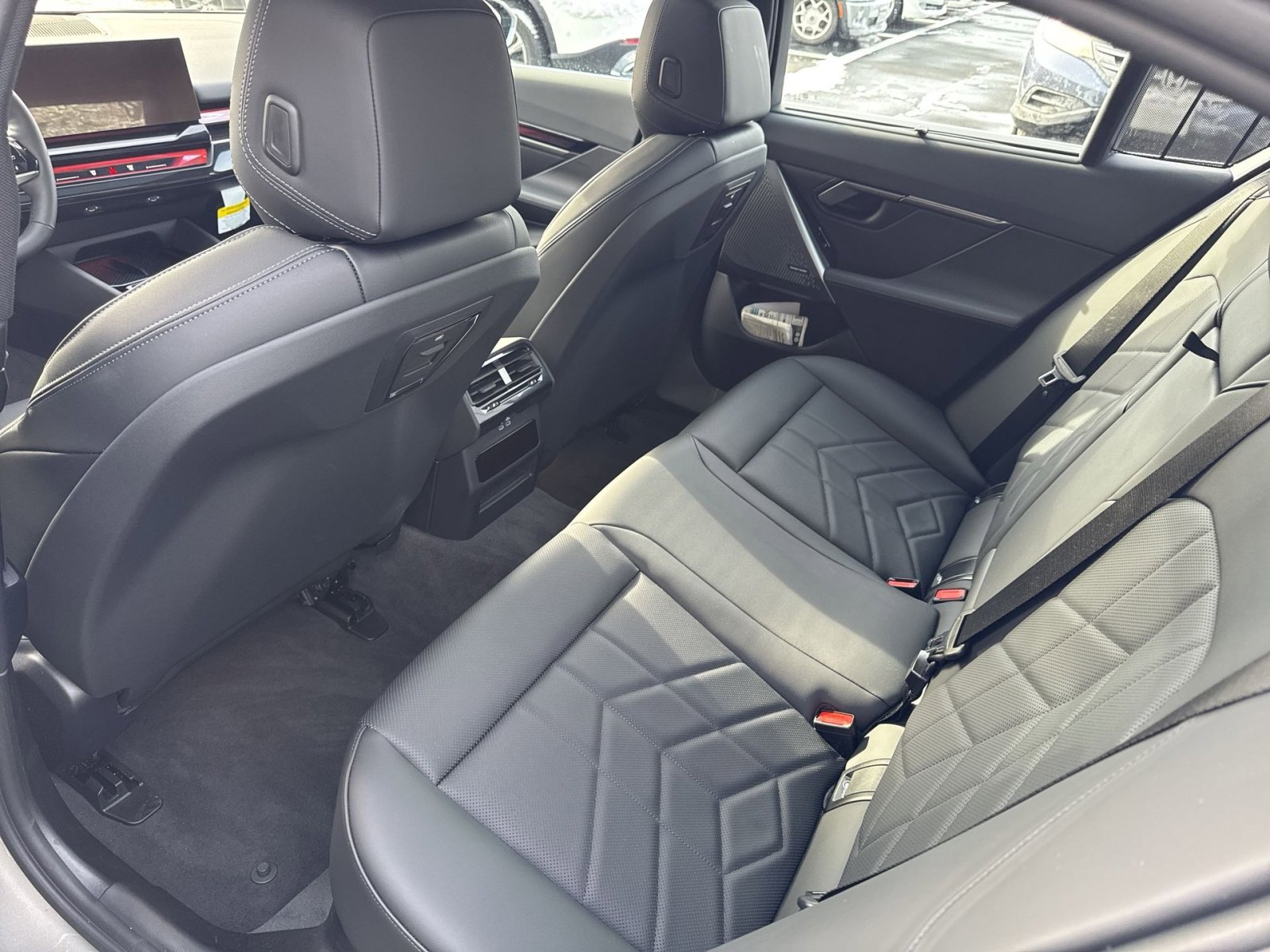 New 2026 BMW i5 eDrive40 image 25