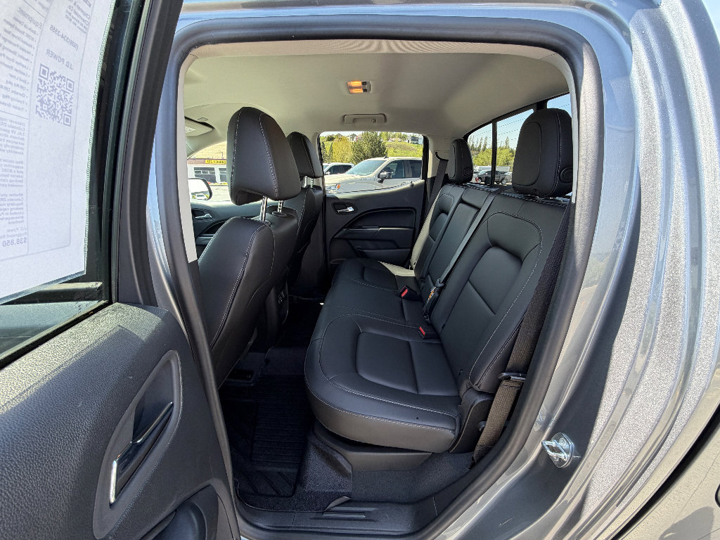 Used 2022 Chevrolet Colorado ZR2 AWD/4WD image 3