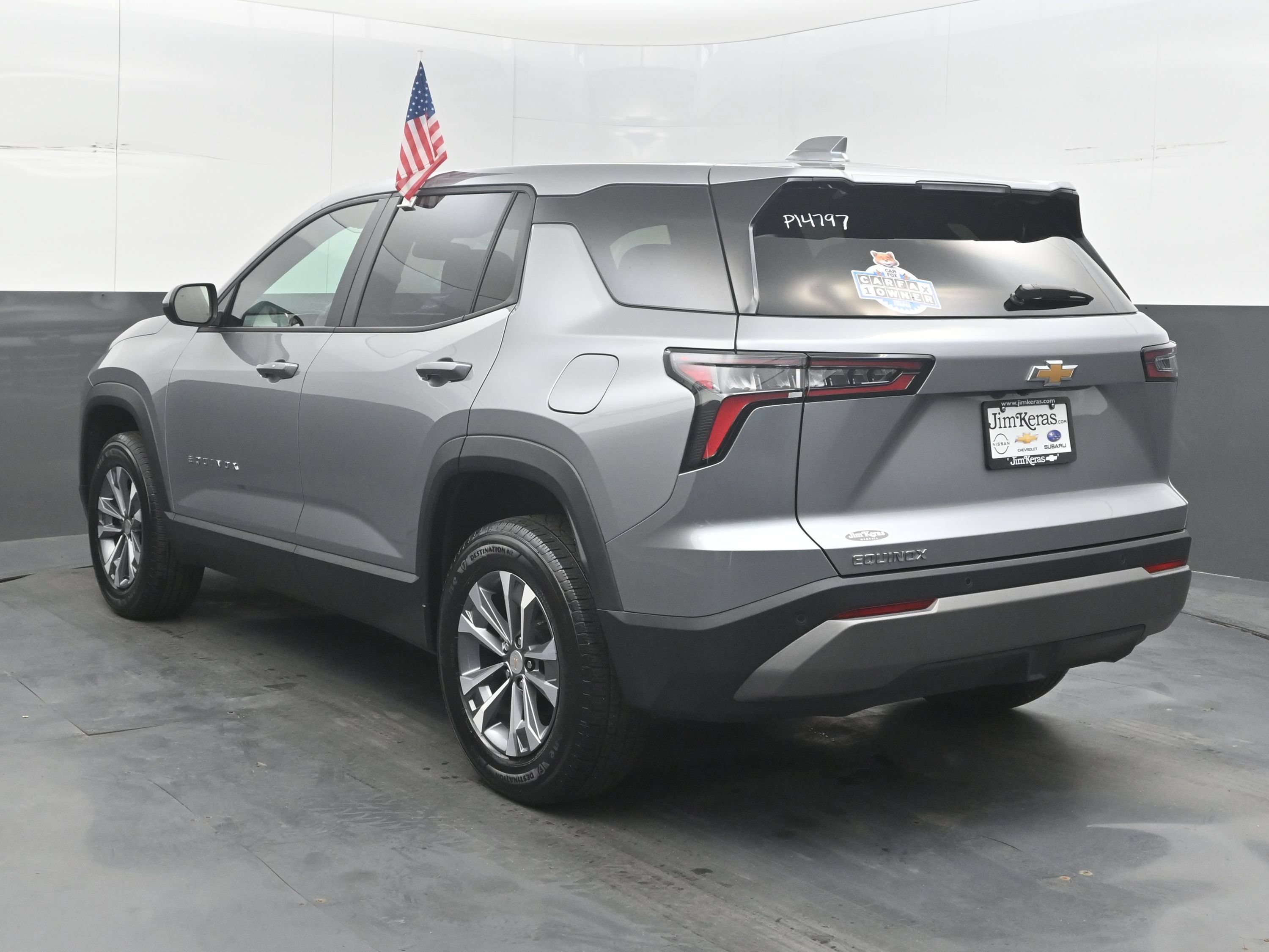 Used 2026 Chevrolet Equinox LT FWD image 8