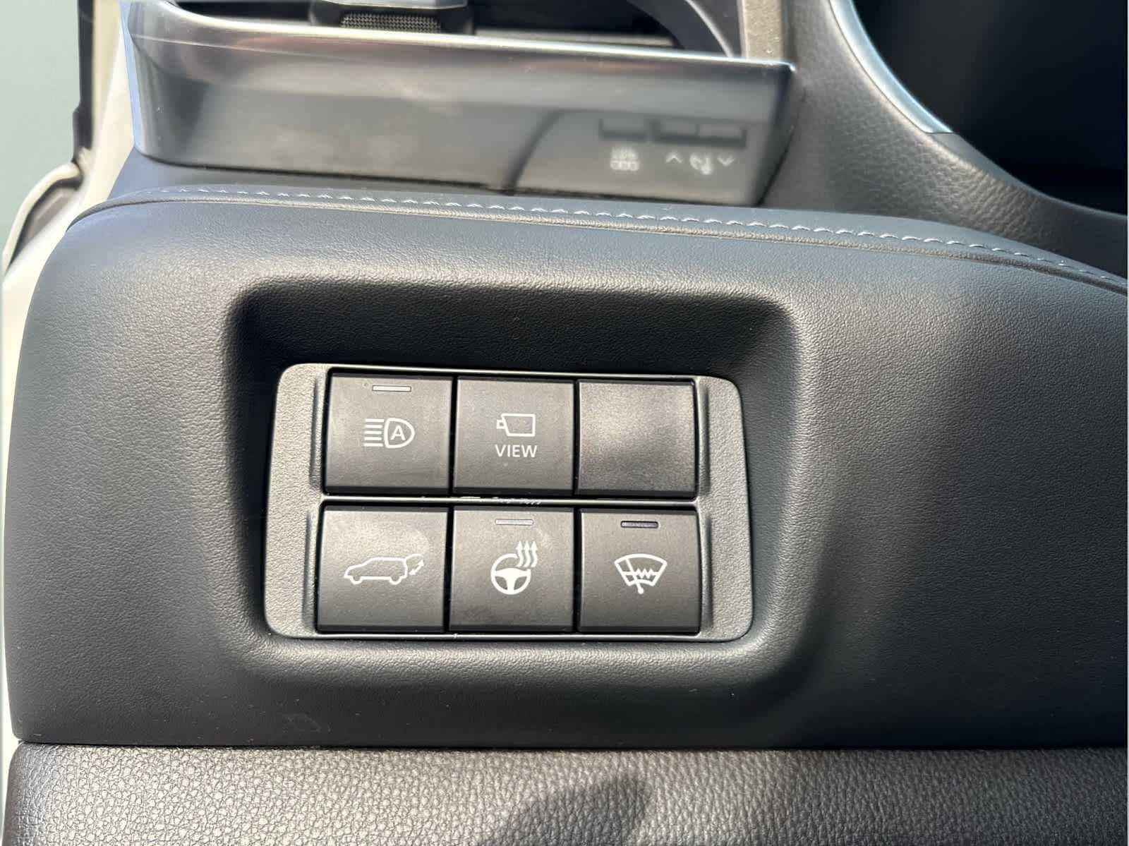 Used 2020 Toyota Highlander Limited image 38