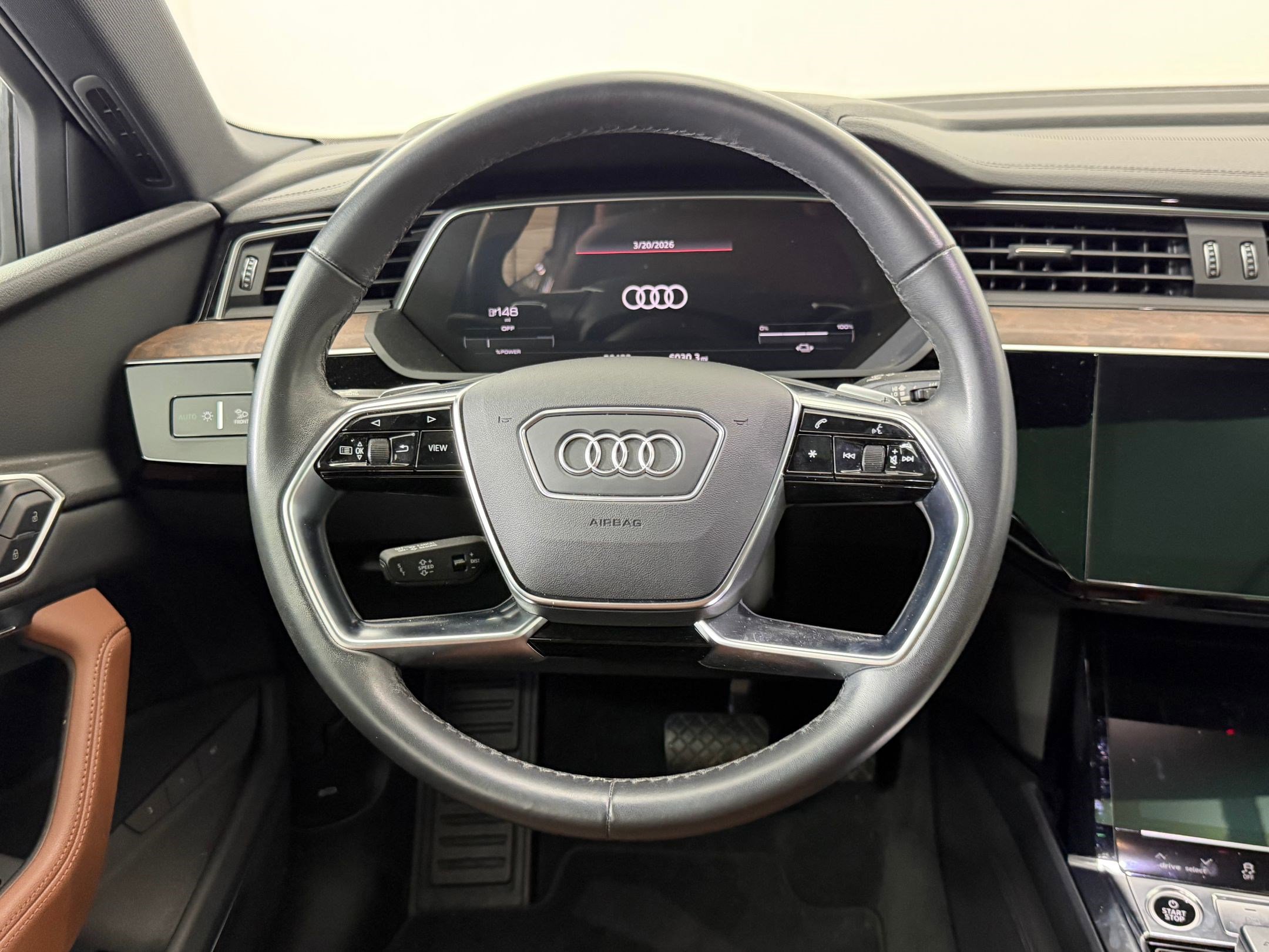 Certified 2022 Audi e-tron Premium Plus w/ Premium Plus Package AWD/4WD image 19