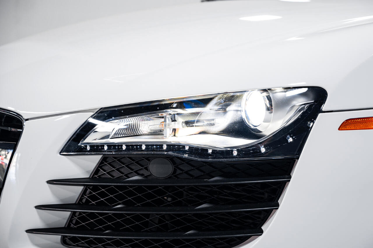 Used 2009 Audi R8 V8 image 15