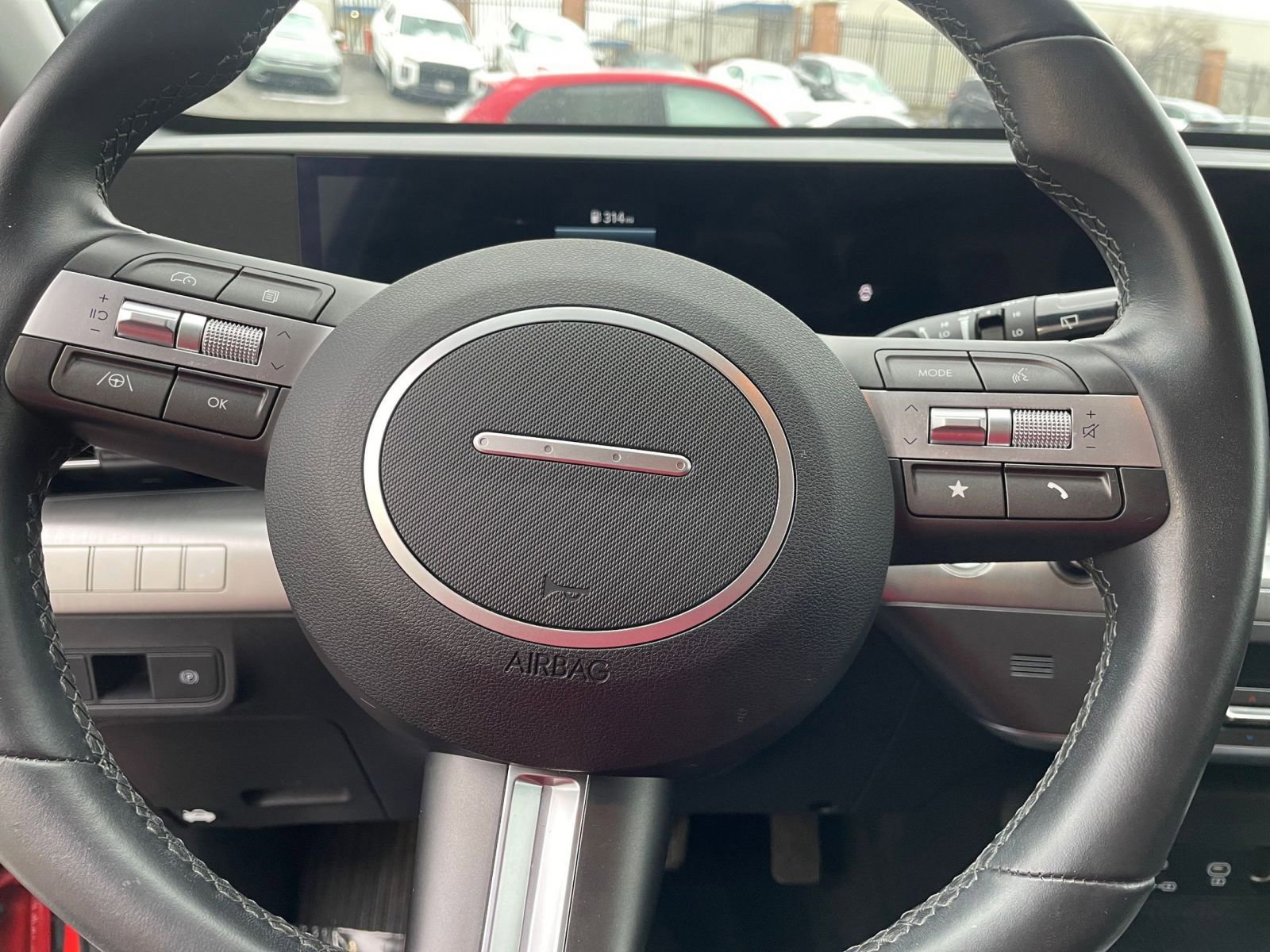 Used 2025 Hyundai Kona SEL image 28