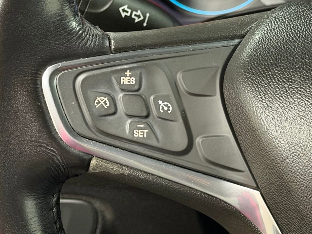 Used 2019 Chevrolet Equinox LT image 36