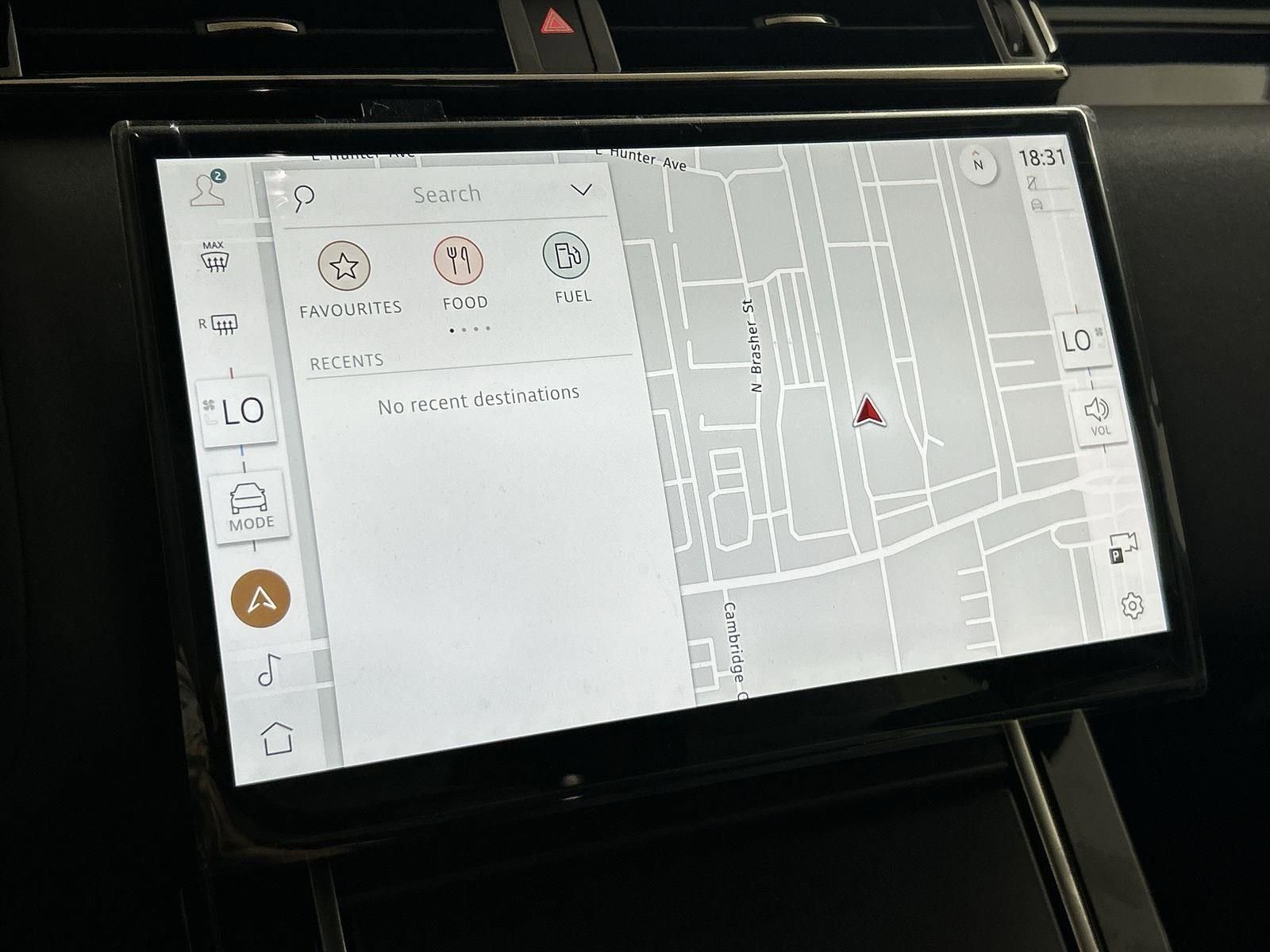 Certified 2026 Land Rover Range Rover Velar Dynamic SE image 14