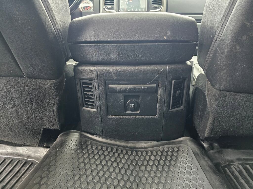 Used 2018 RAM 1500 Sport w/ Sport Premium Group image 21