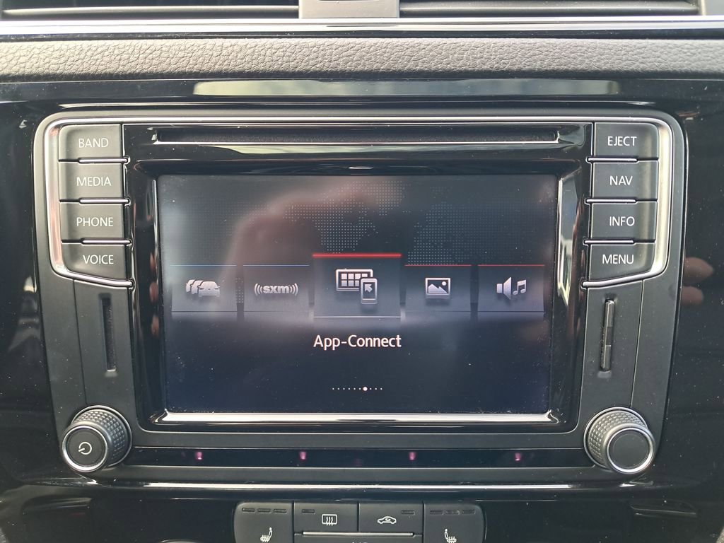 Used 2016 Volkswagen Jetta SEL image 21