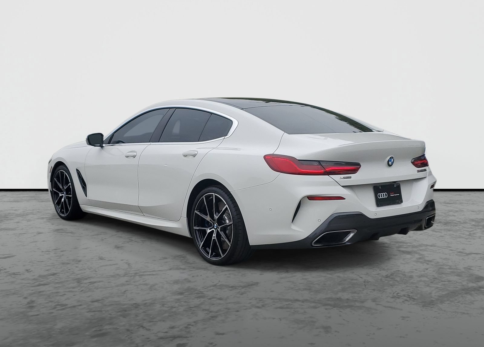 Used 2022 BMW M850i Gran Coupe xDrive w/ Driving Assistance Package AWD/4WD image 3