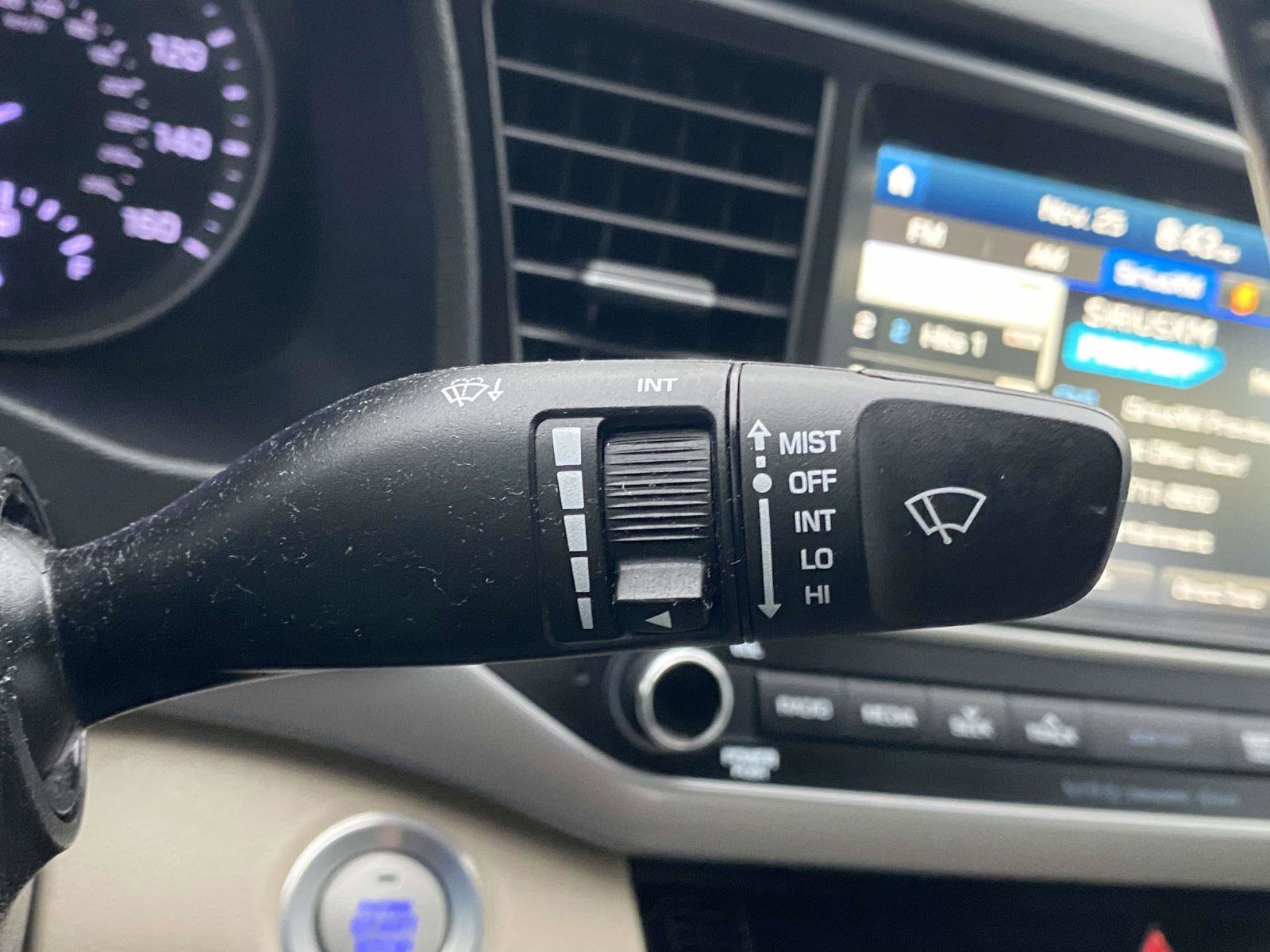 Used 2017 Hyundai Elantra Limited w/ Limited Ultimate Package 05 image 23