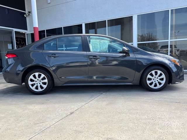 Used 2024 Toyota Corolla LE FWD image 2