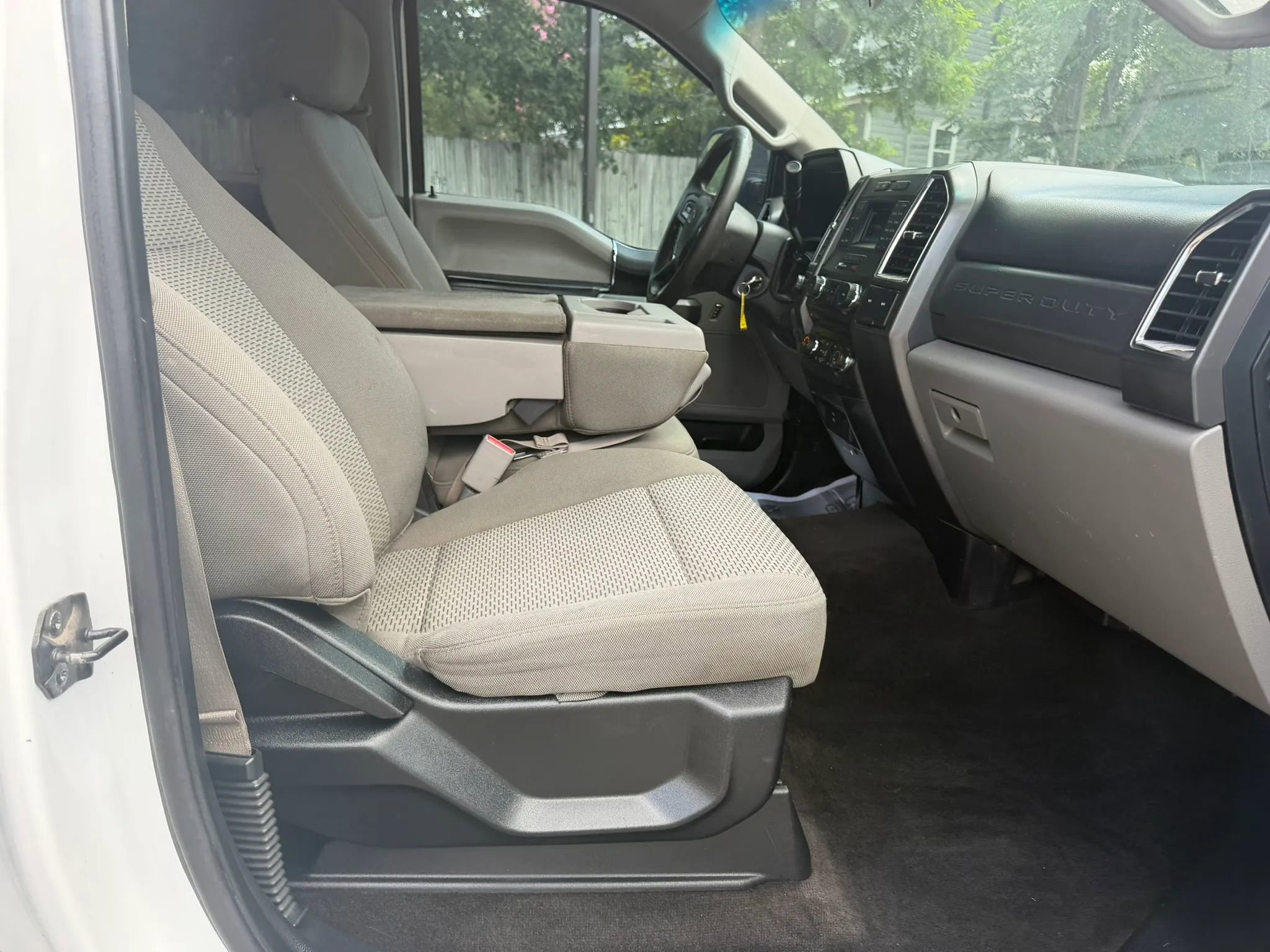 Used 2017 Ford F250 XLT AWD/4WD image 13