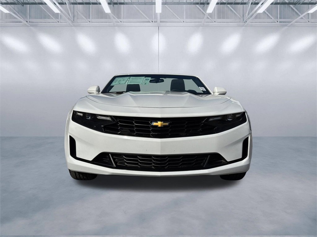 Used 2020 Chevrolet Camaro LT image 2