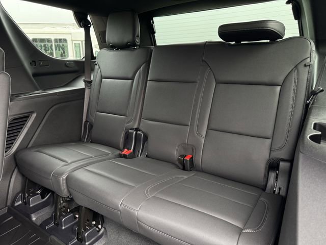 Used 2025 Chevrolet Tahoe Z71 w/ Comfort Package AWD/4WD image 27