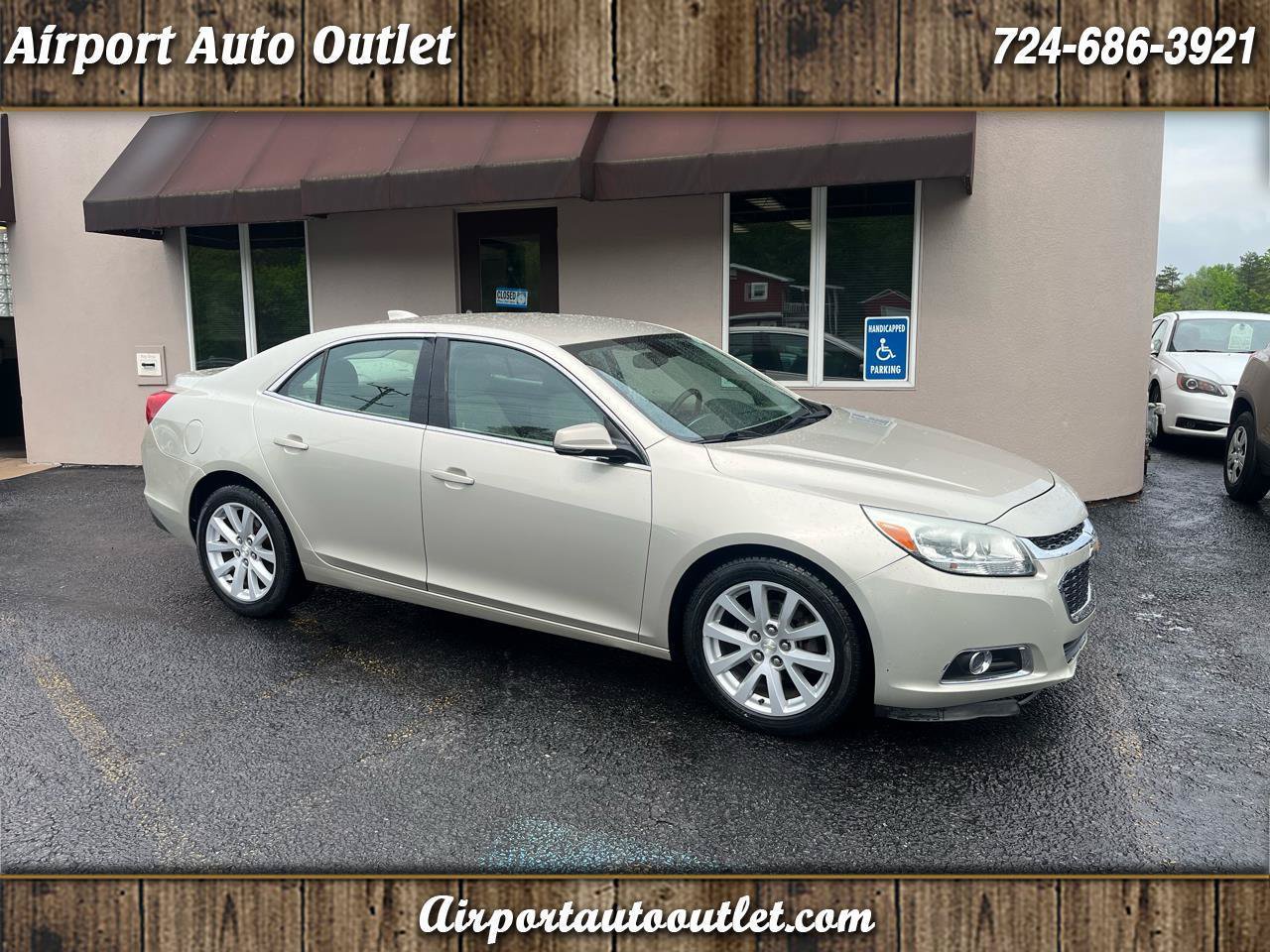 Used 2015 Chevrolet Malibu LT FWD image 1