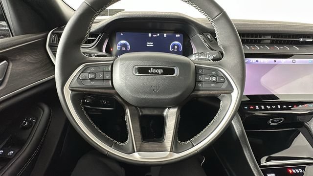 New 2026 Jeep Grand Cherokee L 4WD image 23