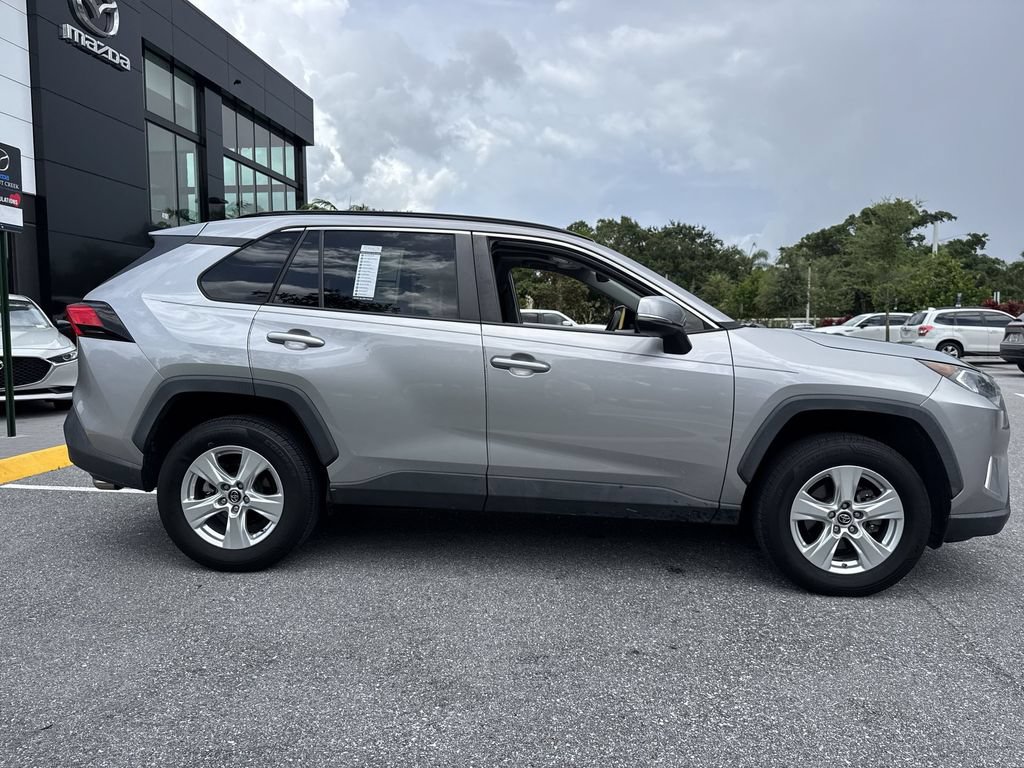 Used 2019 Toyota RAV4 XLE FWD image 23