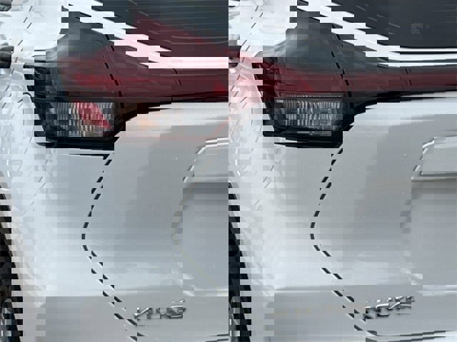 Used 2024 Nissan Kicks S image 6