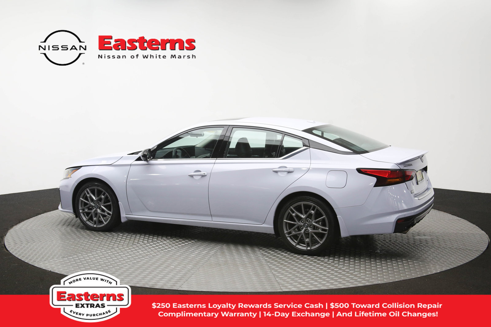 Used 2023 Nissan Altima 2.0 SR FWD image 61