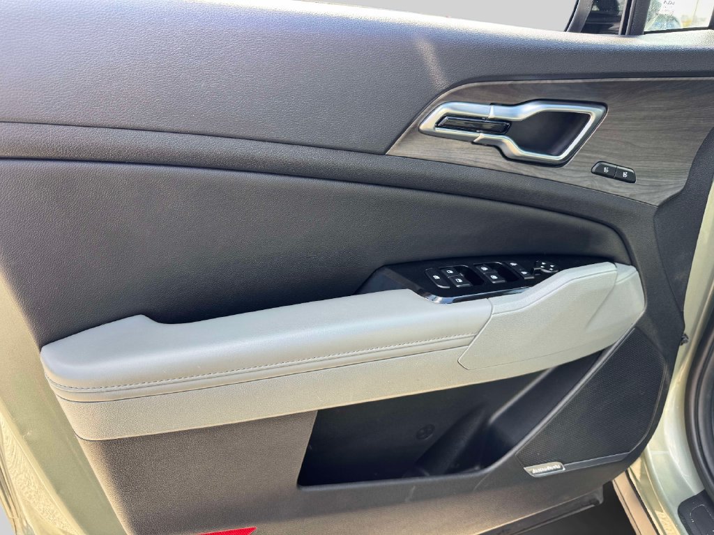 Used 2024 Kia Sportage X-Pro AWD/4WD image 15