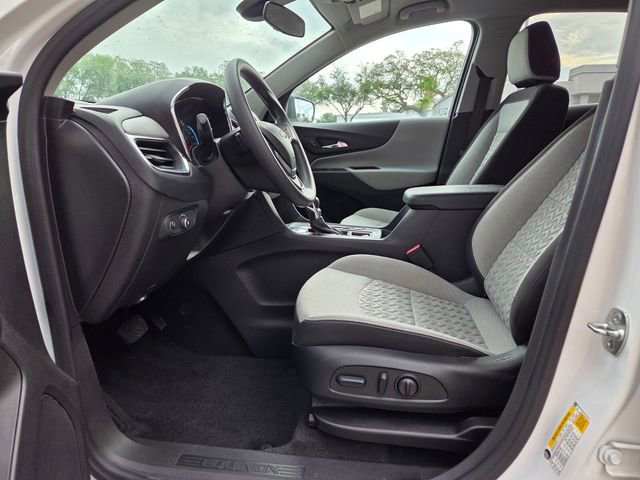 Certified 2024 Chevrolet Equinox LS w/ LS Convenience Package FWD image 12