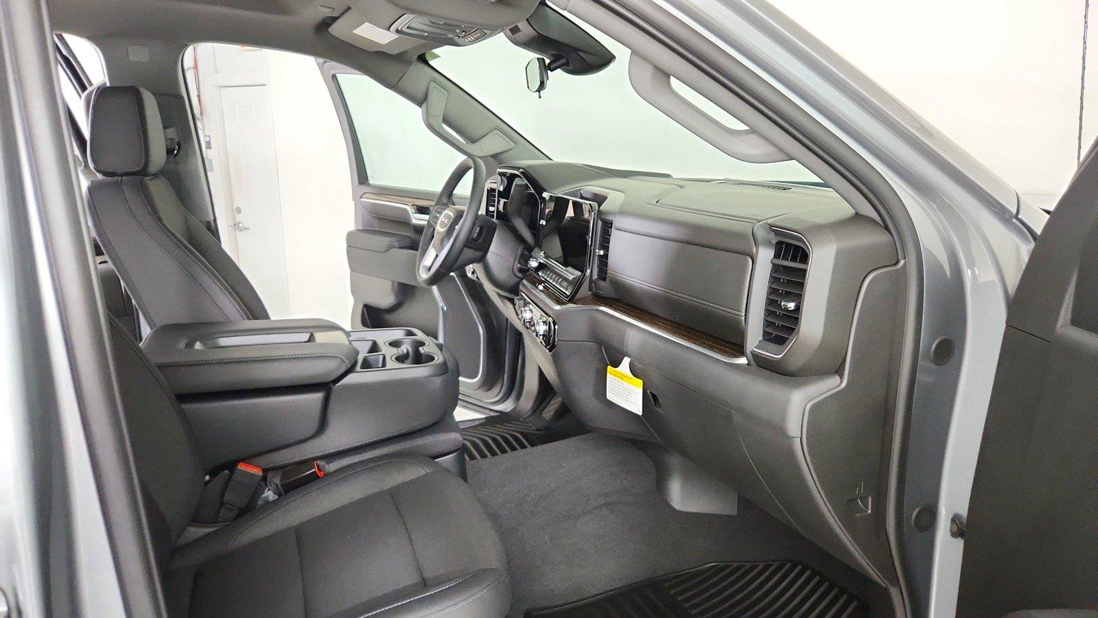 Used 2026 GMC Sierra 1500 SLE w/ X31 Off-Road Package AWD/4WD image 29