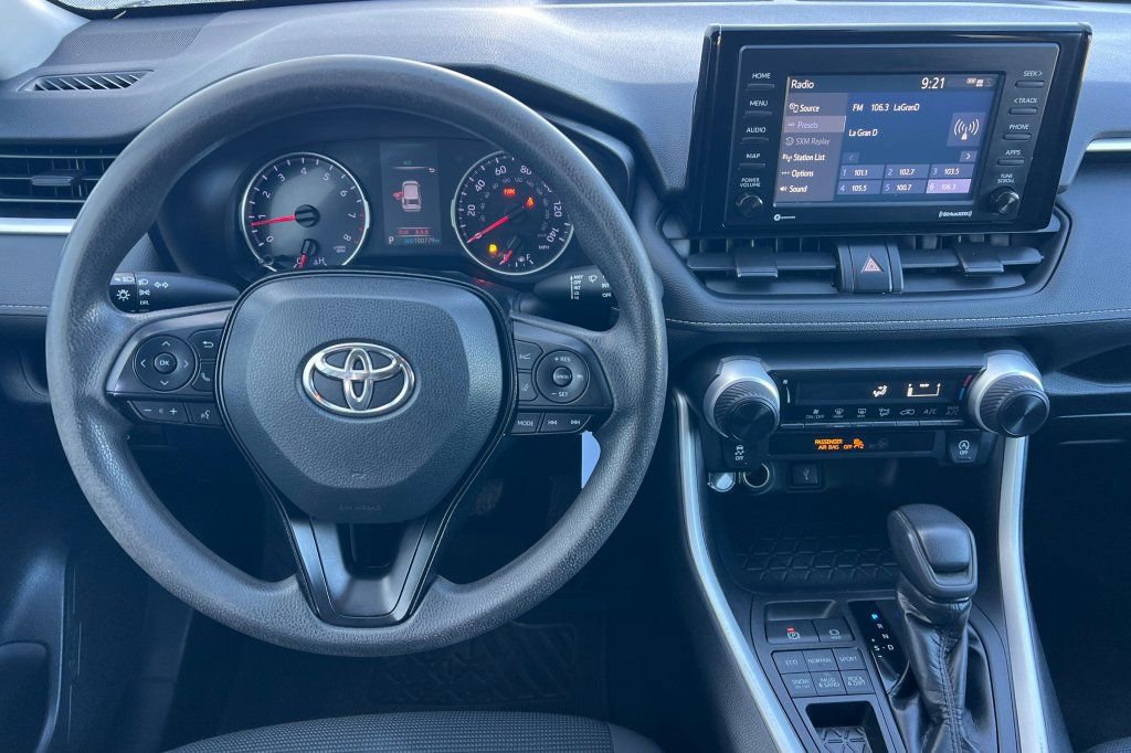 Used 2020 Toyota RAV4 LE w/ Carpet Mat Package AWD/4WD image 11