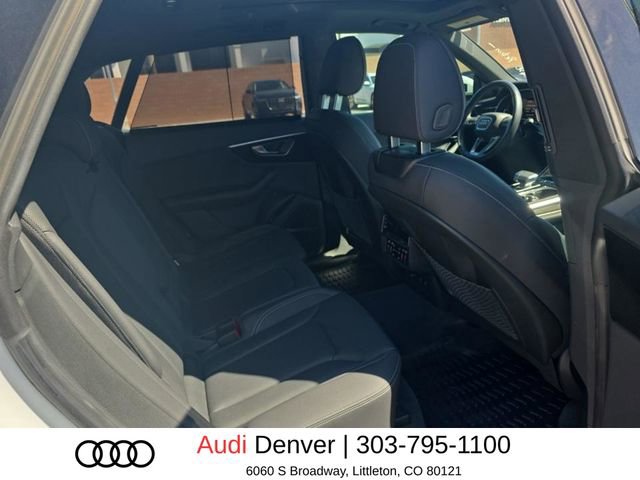 Used 2023 Audi Q8 Prestige w/ Prestige Package image 13
