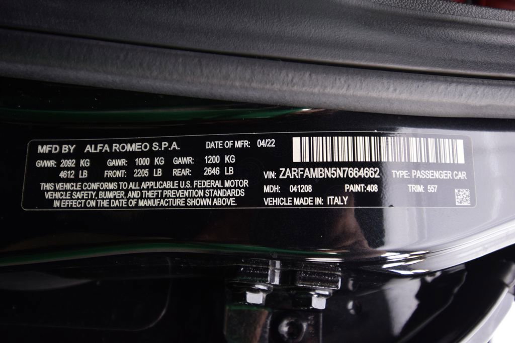 Used 2022 Alfa Romeo Giulia Veloce image 32