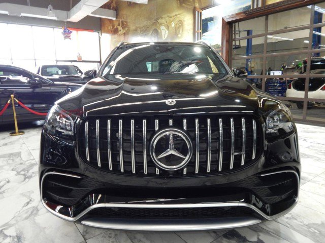 Used 2024 Mercedes-Benz GLS 63 AMG 4MATIC image 2