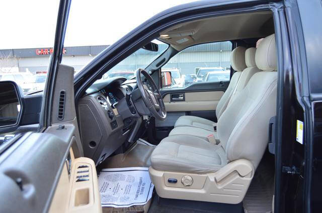 Used 2013 Ford F150 XLT w/ Luxury Equipment Group image 12