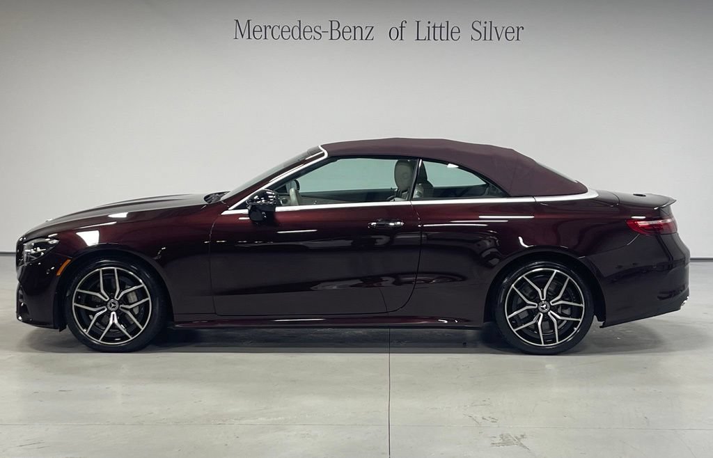 Used 2023 Mercedes-Benz E 450 4MATIC Cabriolet image 2
