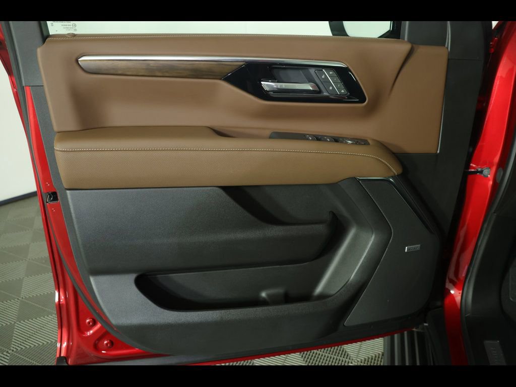 New 2026 Chevrolet Tahoe High Country w/ LPO, Illumination Package AWD/4WD image 28