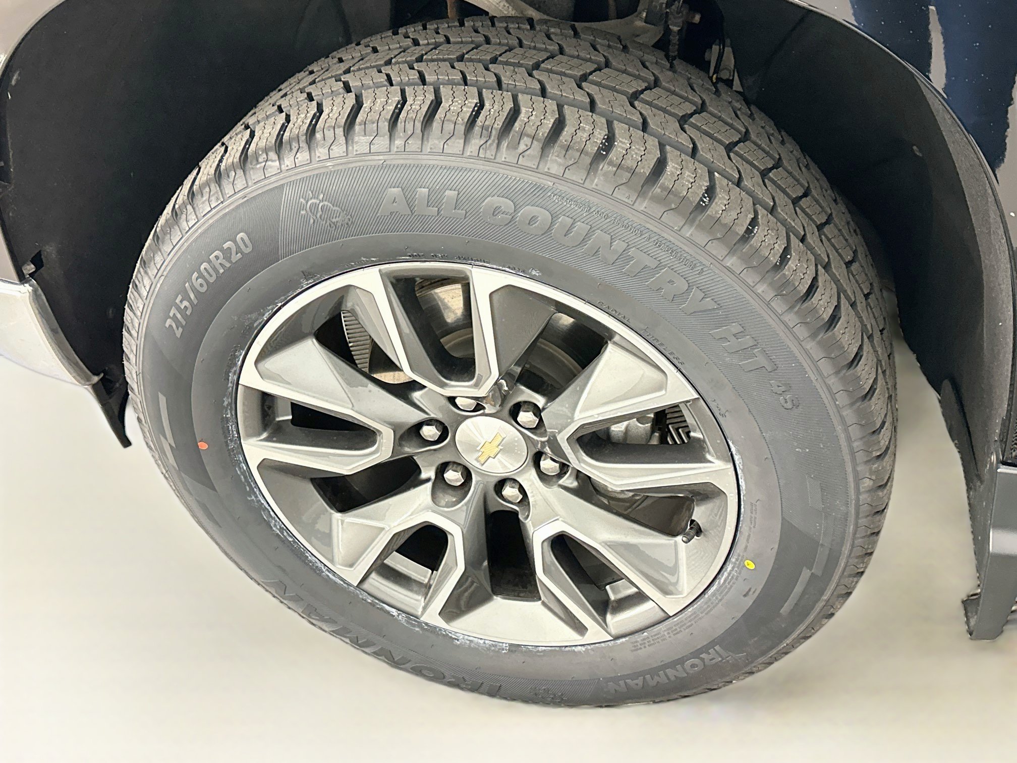Used 2024 Chevrolet Silverado 1500 LT AWD/4WD image 11