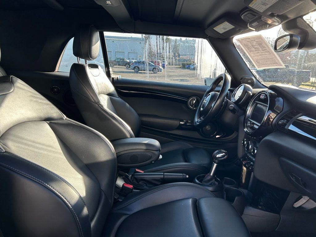 Used 2019 MINI Cooper S w/ Premium Package image 14