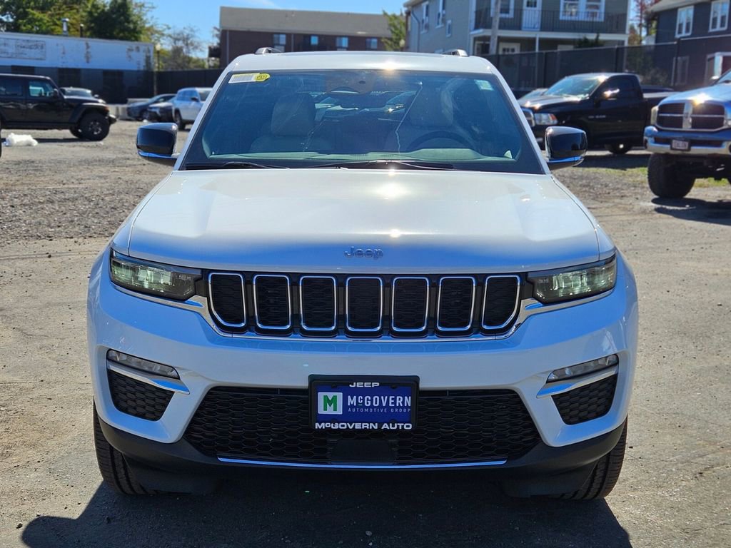 New 2025 Jeep Grand Cherokee Limited image 8