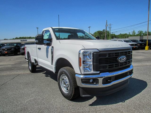 New 2025 Ford F250 XLT w/ F-250 >10K GVWR Package