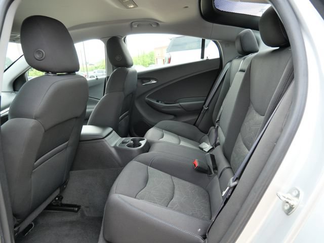 Used 2017 Chevrolet Volt LT w/ Comfort Package FWD image 14