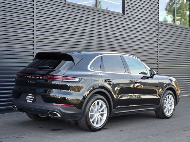 Used 2025 Porsche Cayenne image 7