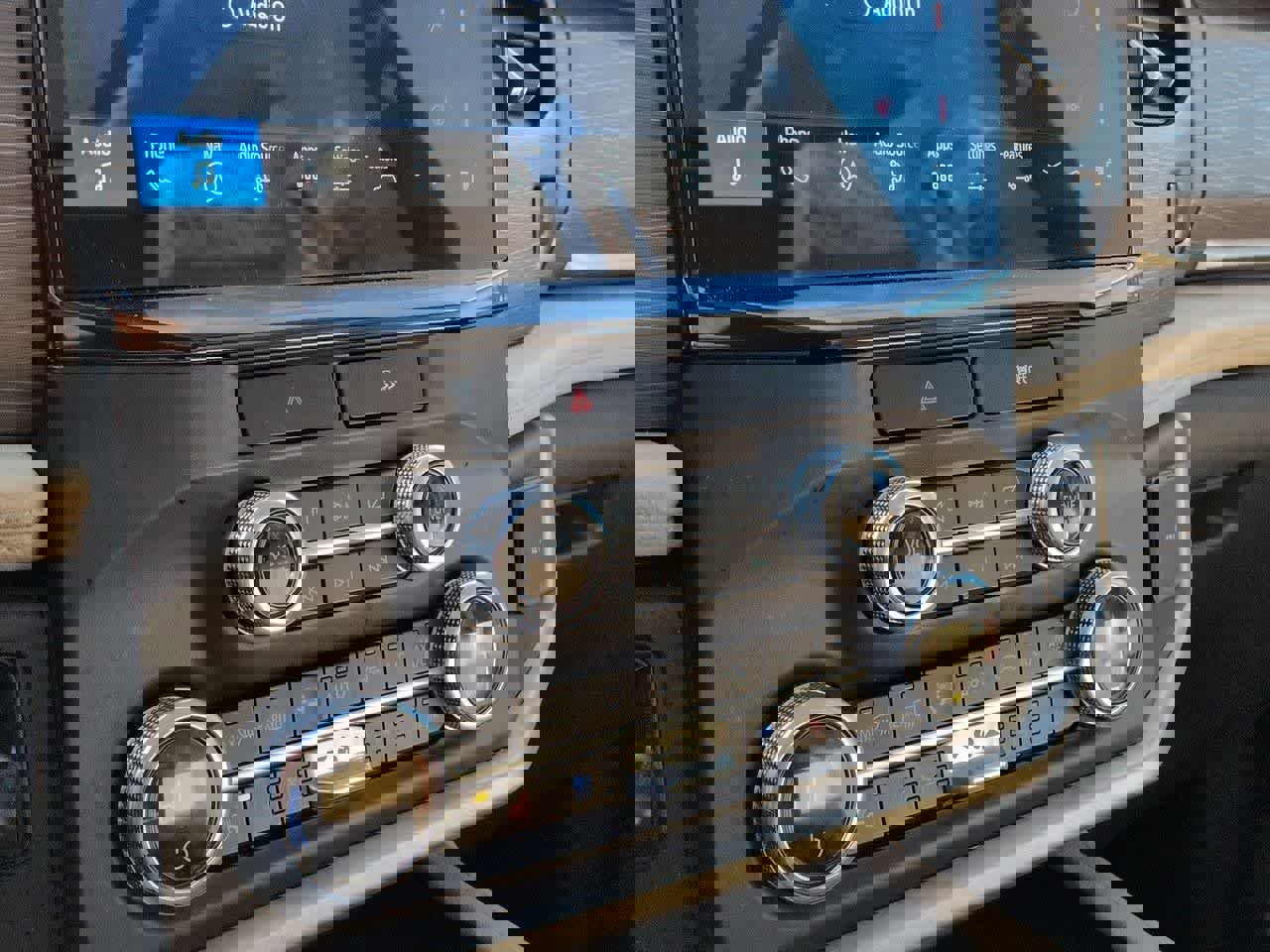 Used 2023 Ford Expedition Max Limited image 31