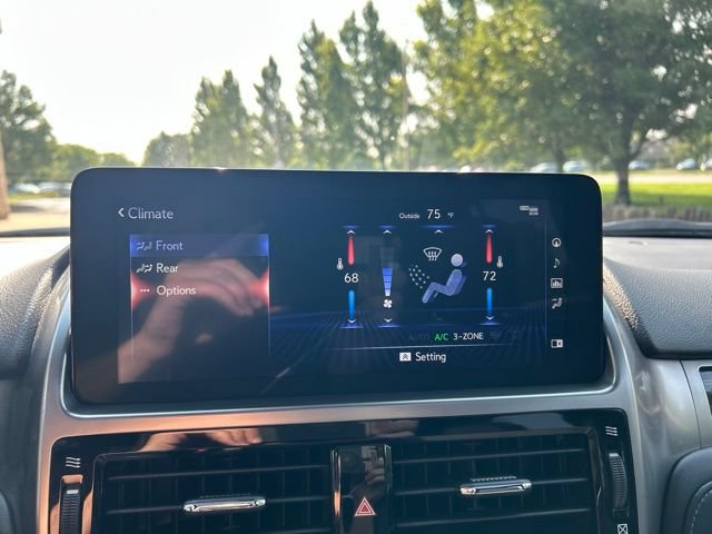 Certified 2023 Lexus GX 460 Premium w/ Premium Package AWD/4WD image 17
