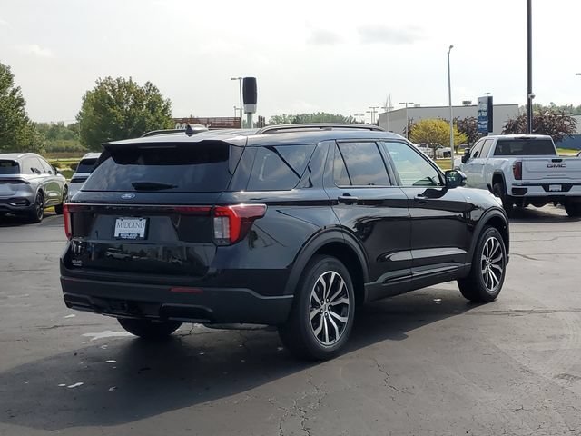 New 2027 Ford Explorer ST-Line AWD/4WD image 3